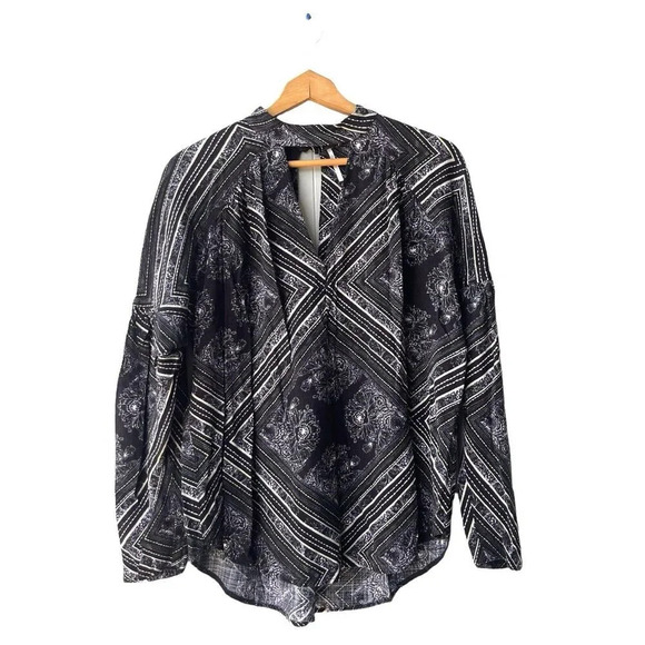 Free People Walking On A Dream Tunic Top Boho Long Sleeve Keyhole Neckline Small - Picture 3 of 6